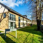 12 St. John\'S Mews
